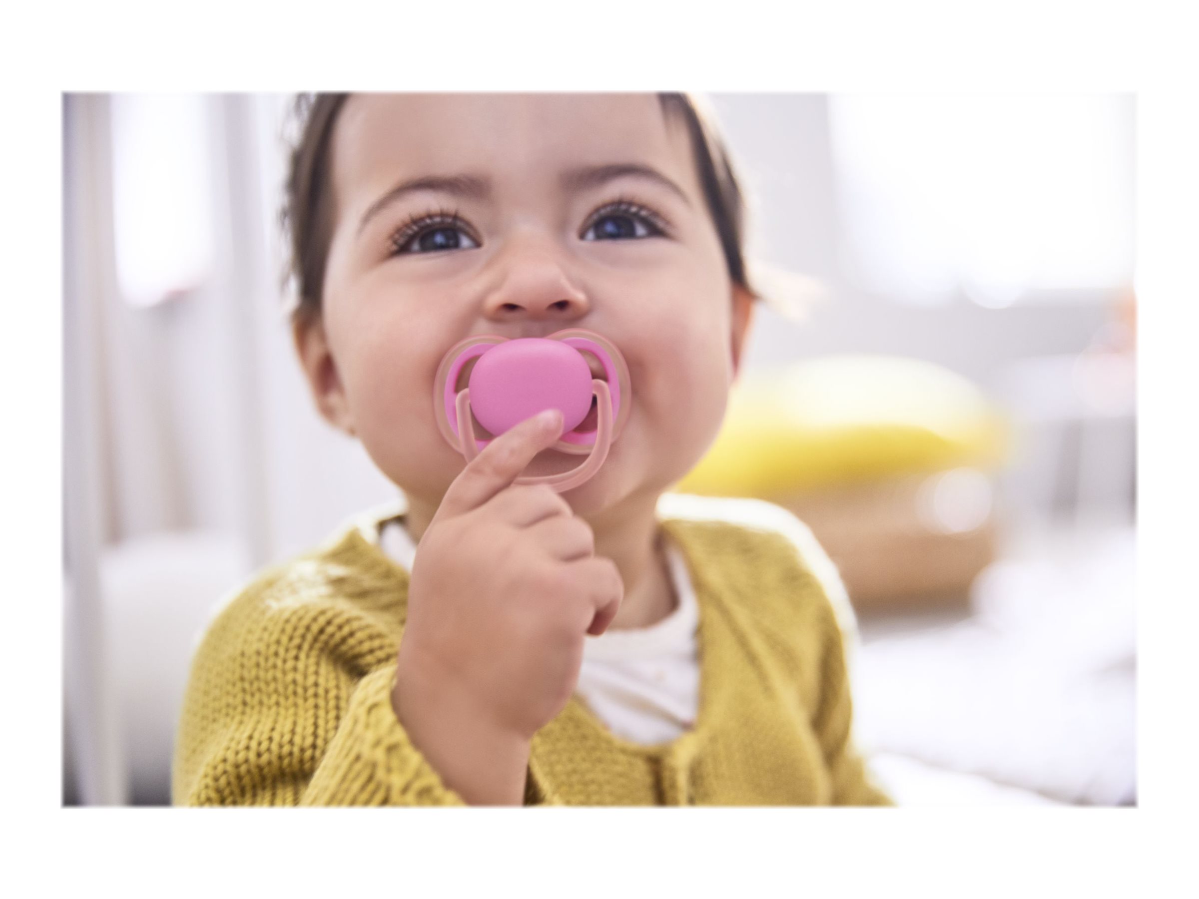 Avent Ultra Air Pacifier Girl +18 Months 2U, PharmacyClub