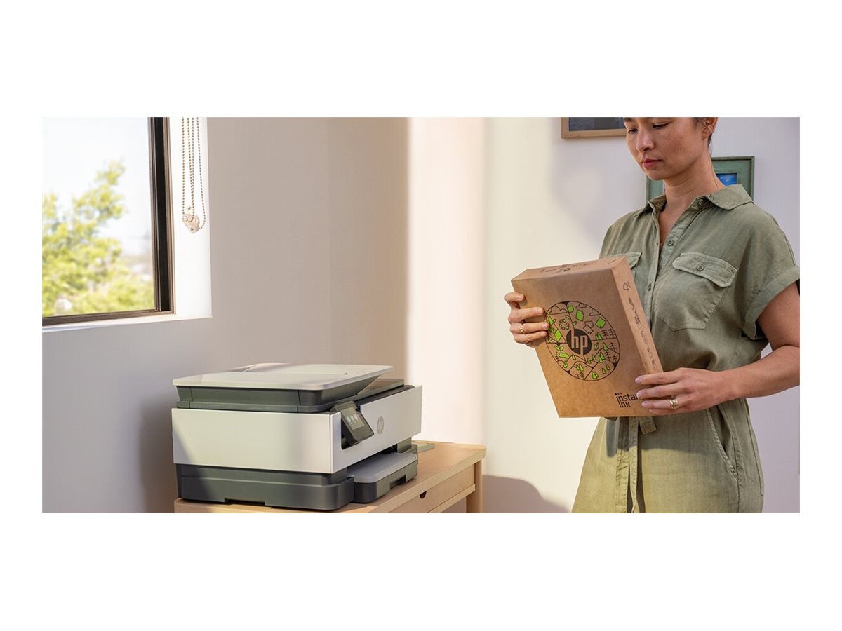 HP Officejet Pro 8130e All-in-One multifunction printer Usage / lifestyle Front 72729