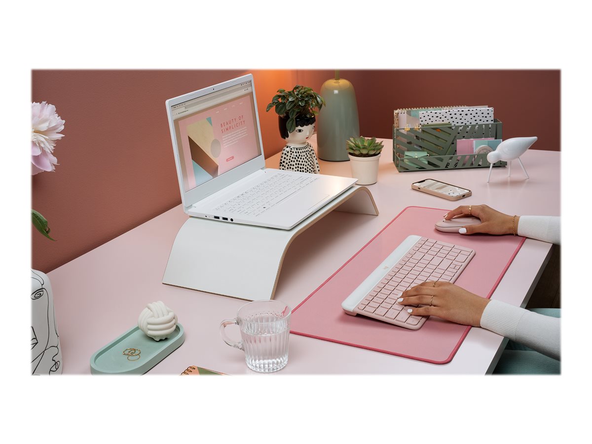 Logitech Slim Wireless Combo MK470 keyboard and mouse set QWERTY English rose Input Product shot Right-angle 79850