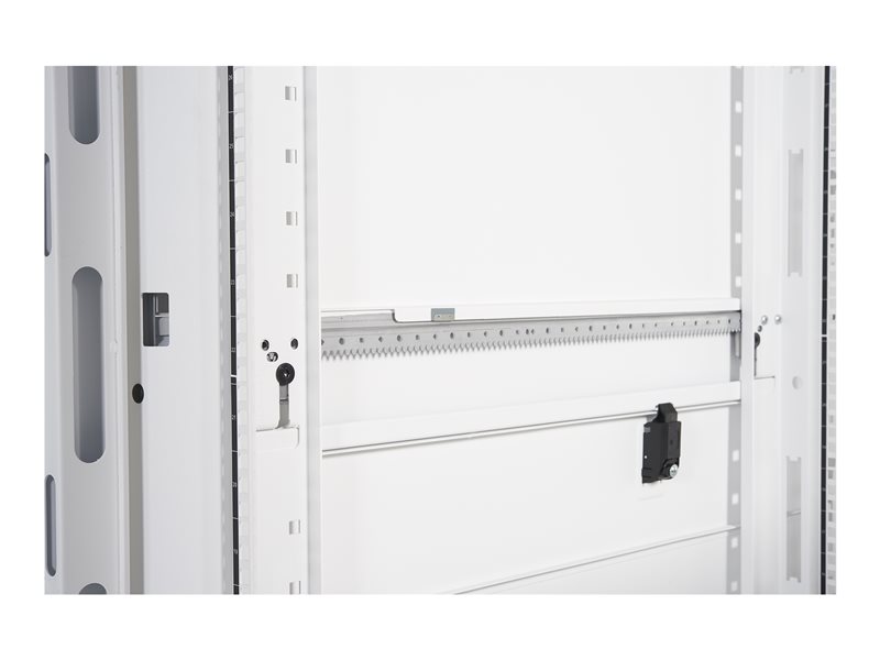 APC NetShelter SX 42U 600x1070 w/sides
