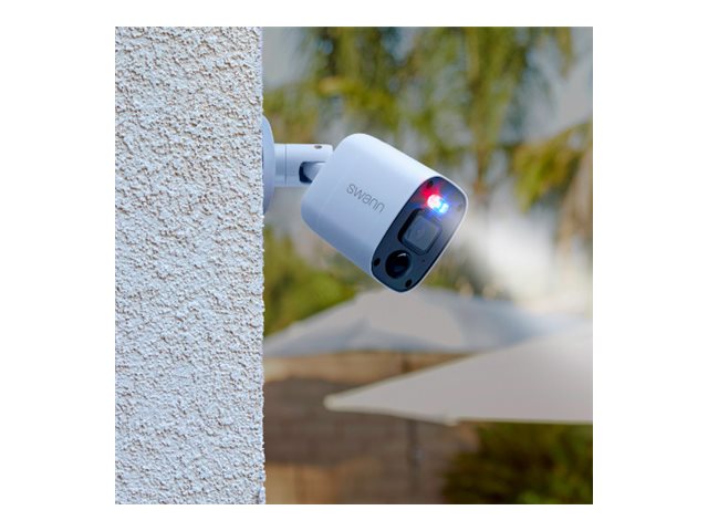 Swann SWDVK-8468062KMQB DVR + camera(s) wired AC Usage / lifestyle Left side 72290