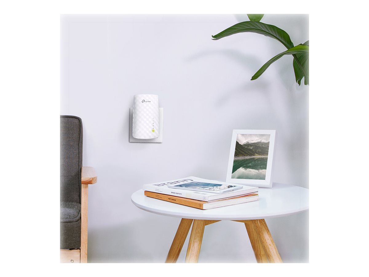 An image of TP-Link RE200 - Wi-Fi range extender - Wi-Fi 5