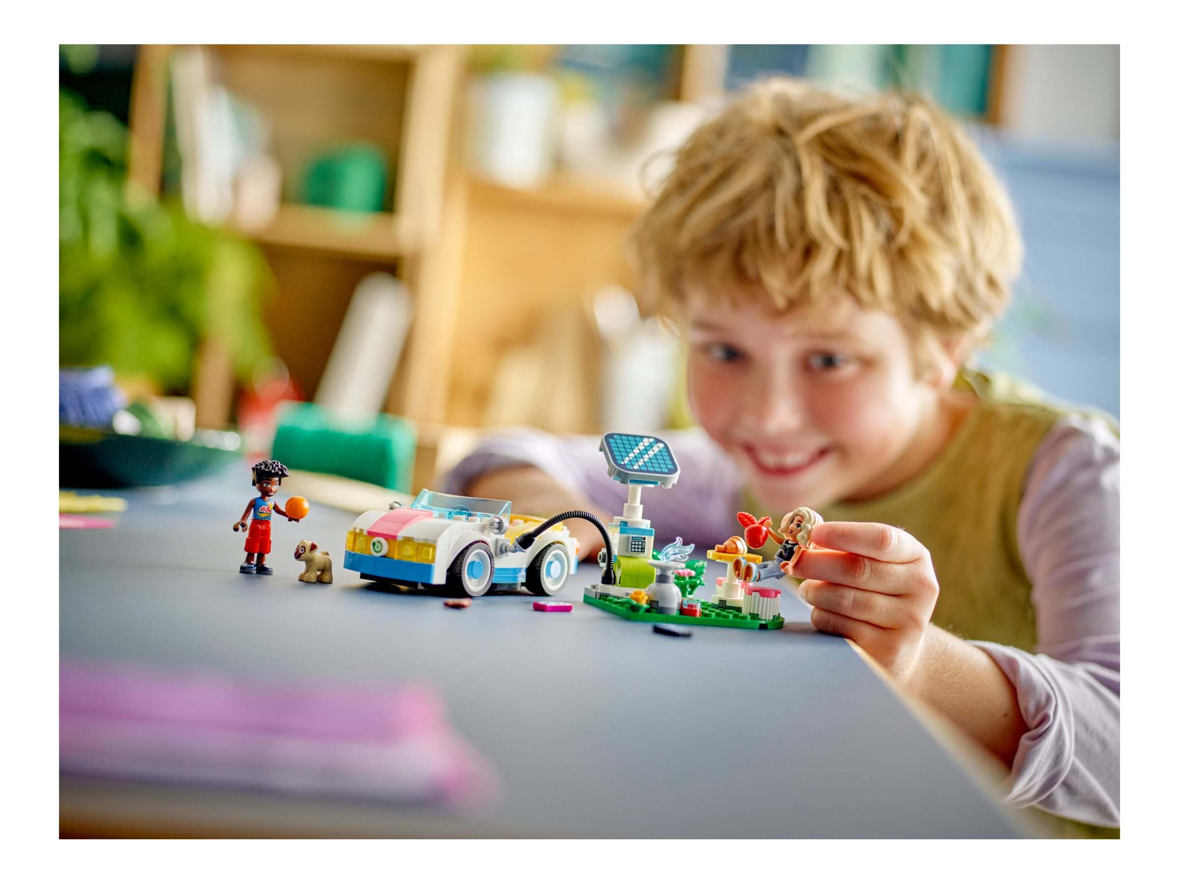 LEGO Friends - Electric Car and Charger