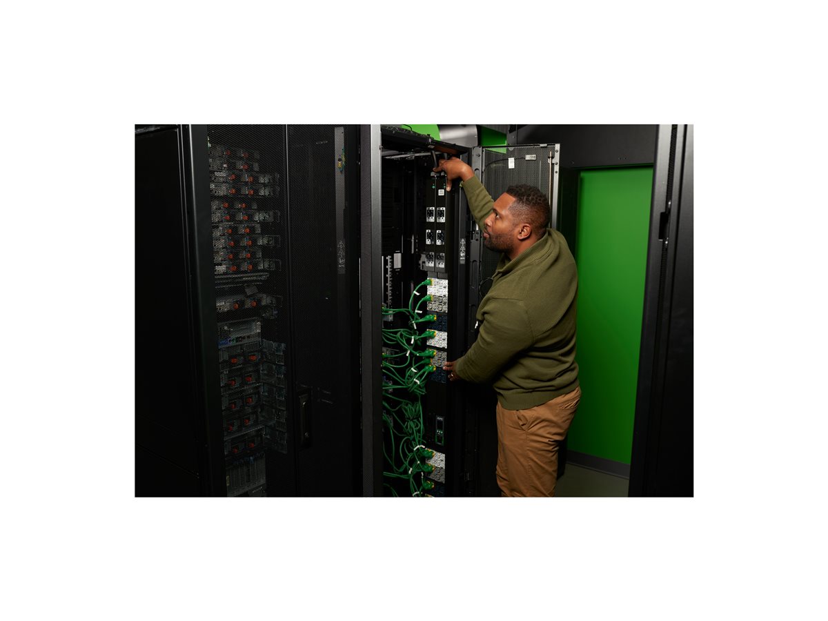 APC NetShelter Rack PDU Advanced - rozvodná jednotka PDU - měřený - 17.3 kW - 17300 VA – foto 14