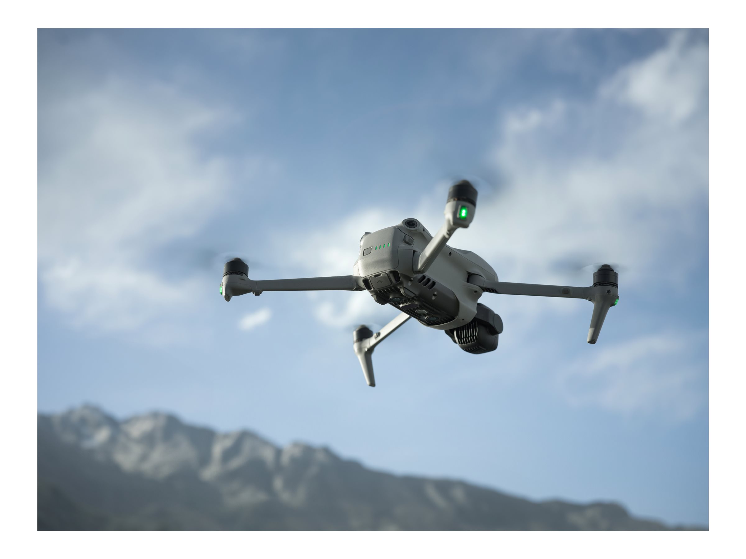 DJI □ DJI Air 3S Fly More Combo (DJI RC 2) 開封のみ未使用品
