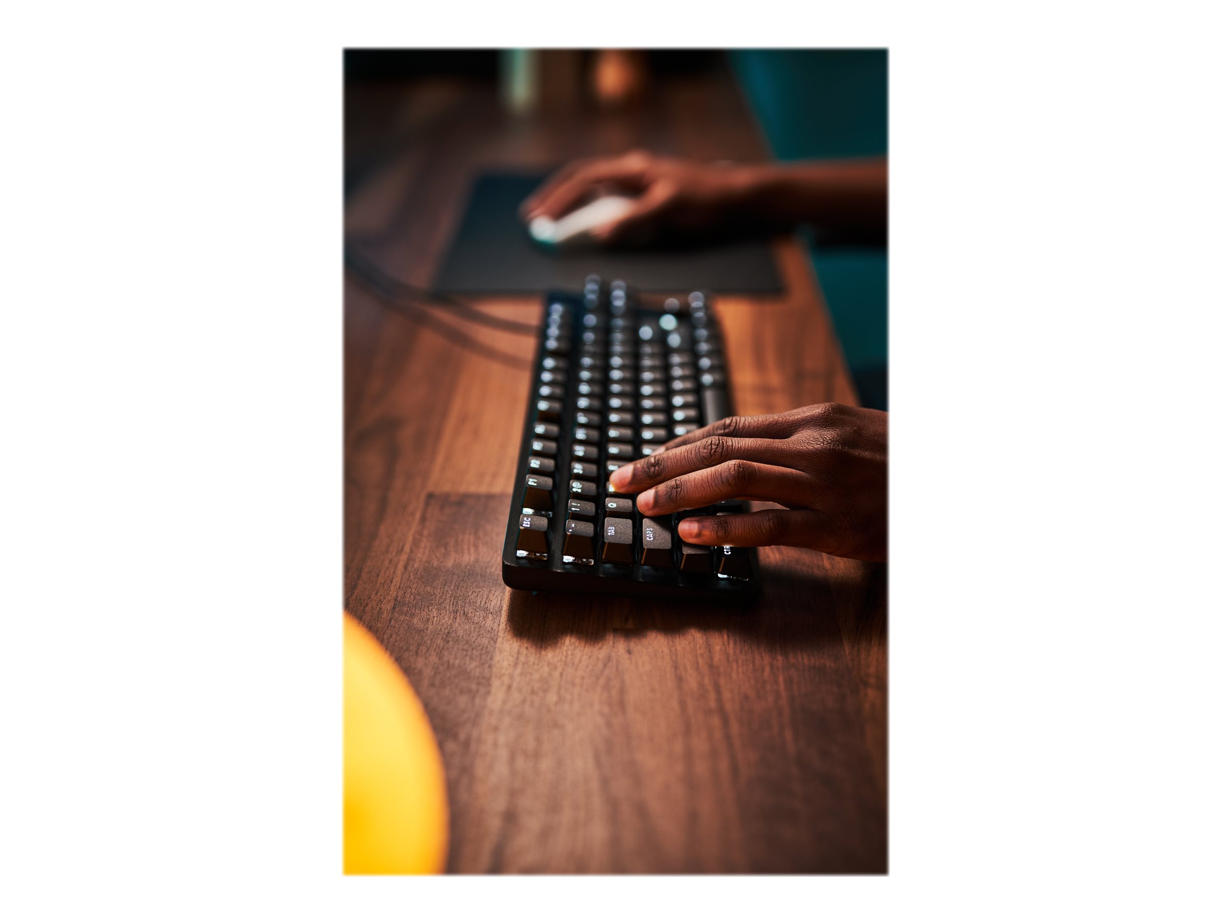 Logitech G G413 TKL SE keyboard black Input Usage / lifestyle Left side 72491