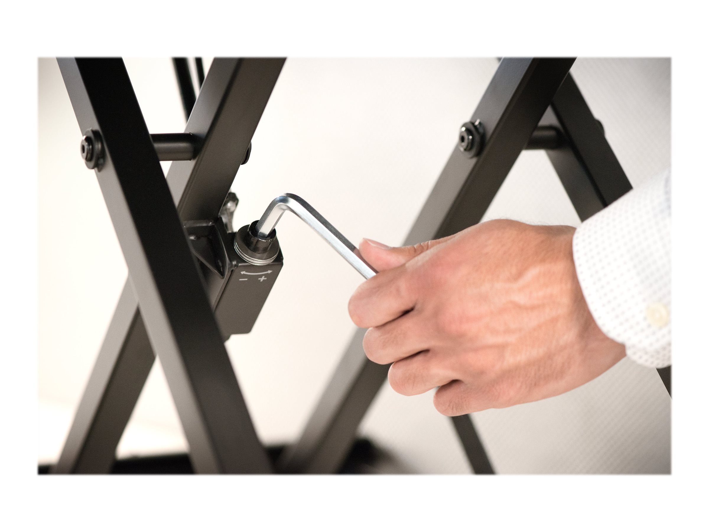 Kensington SmartFit Sit/Stand Desk notebook Usage / lifestyle Left-angle 73660