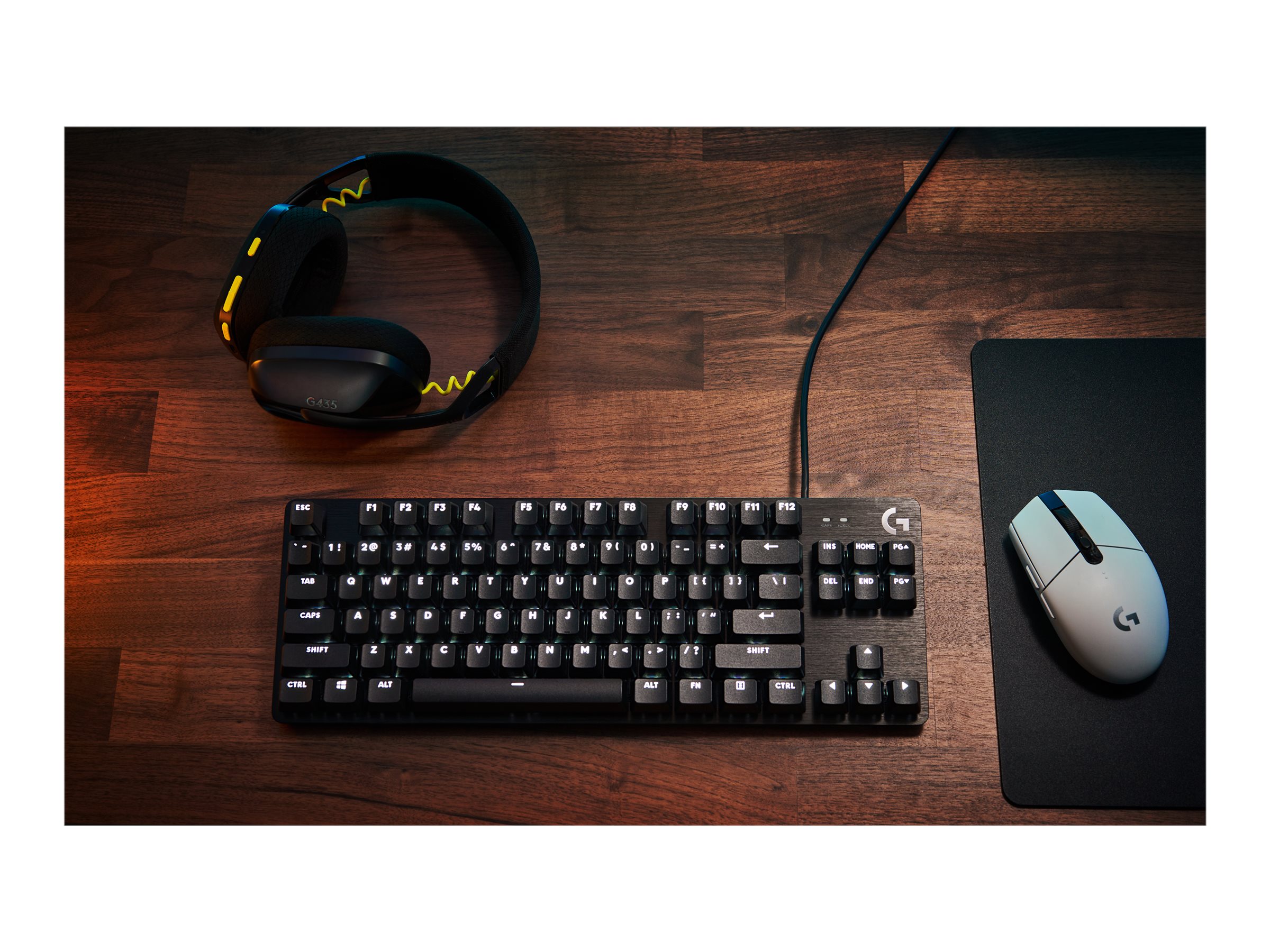 Logitech G G413 SE keyboard black Input Product shot Close-up 75800