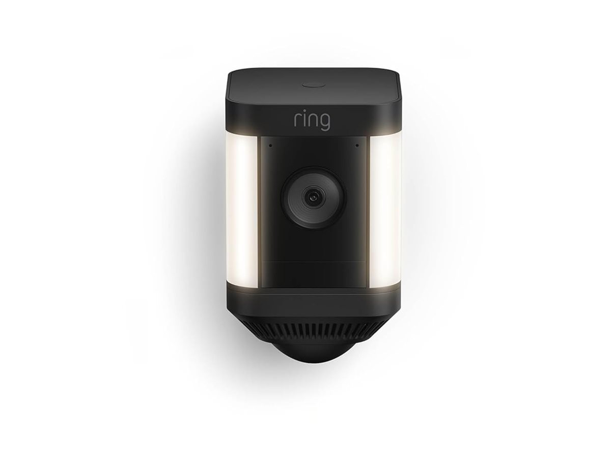 Ring Spotlight Cam Plus Battery network surveillance Usage / lifestyle Front 72725