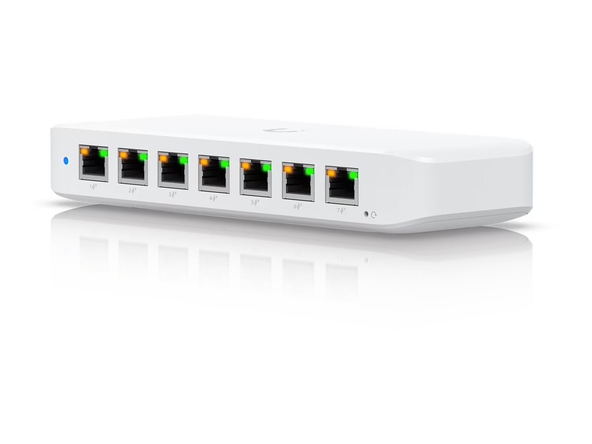 Ubiquiti USW Ultra switch 8 ports Product shot Right-angle 79850