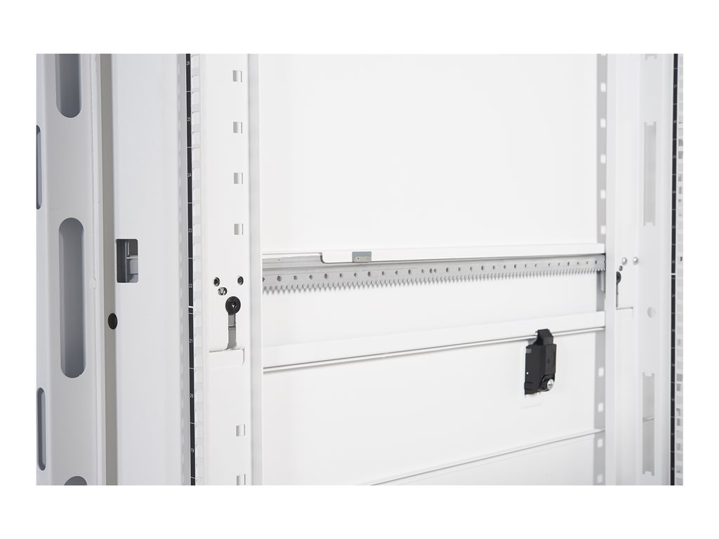 APC NetShelter SX 42U 600x1070 w/sides