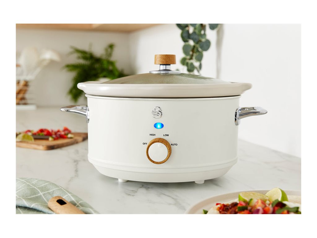 Swan Nordic Slow Cooker - 3.5L - White - SF17021WHTN