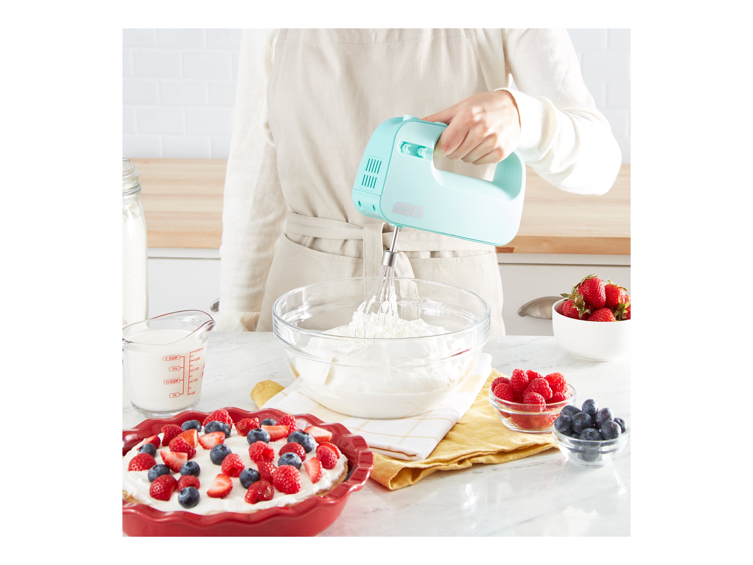 Dash SmartStore Hand Mixer - Aqua - SHM01DSBU | London Drugs