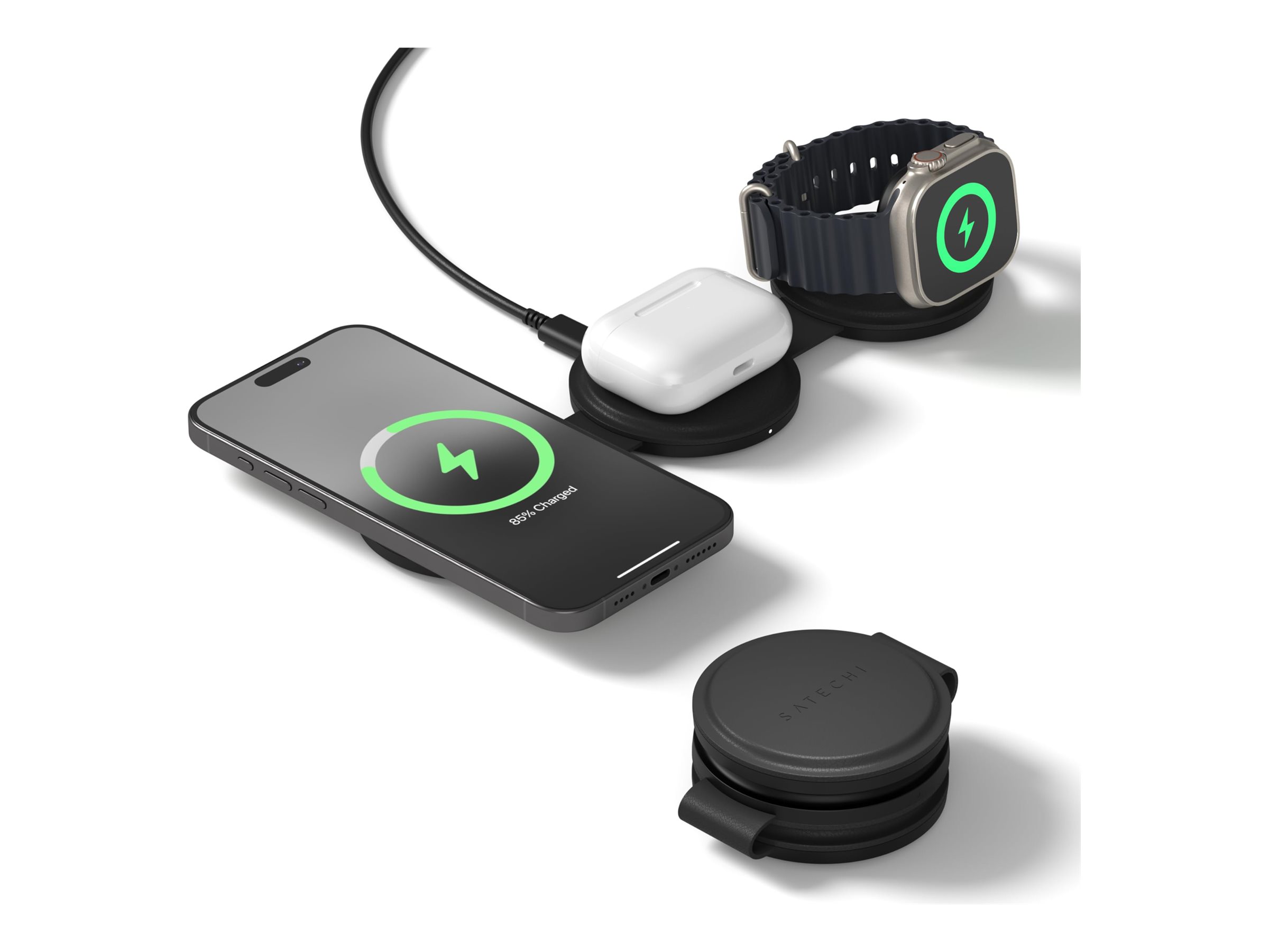 Satechi OntheGo wireless charging pad 3-in-1 15 Product shot with extra item(s) Left-angle 78829