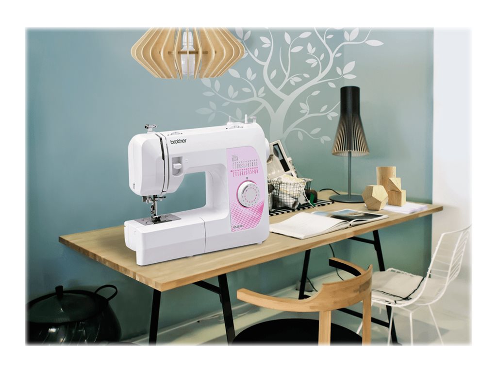 Brother GS2510 sewing Usage / lifestyle Left-angle 73540