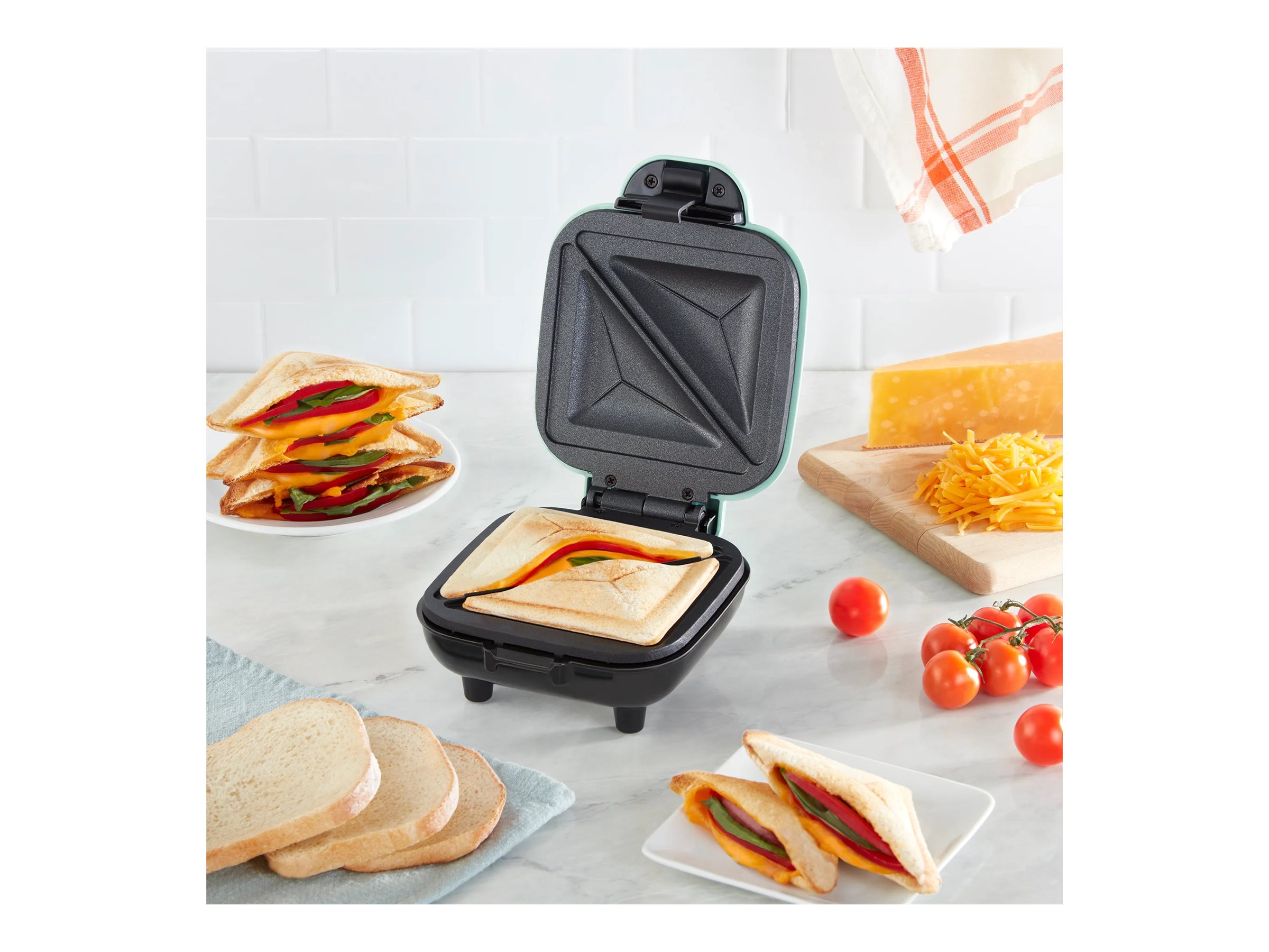 Dash Pocket Sandwich Maker - Aqua - DPM200GBAQ08