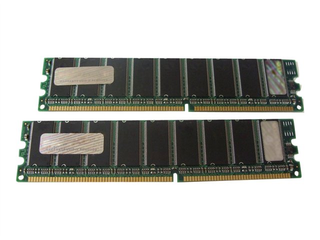An image of Hypertec Legacy - DDR - module - 512 MB - DIMM 184-PIN - 266 MHz / PC2100 - unbuffered