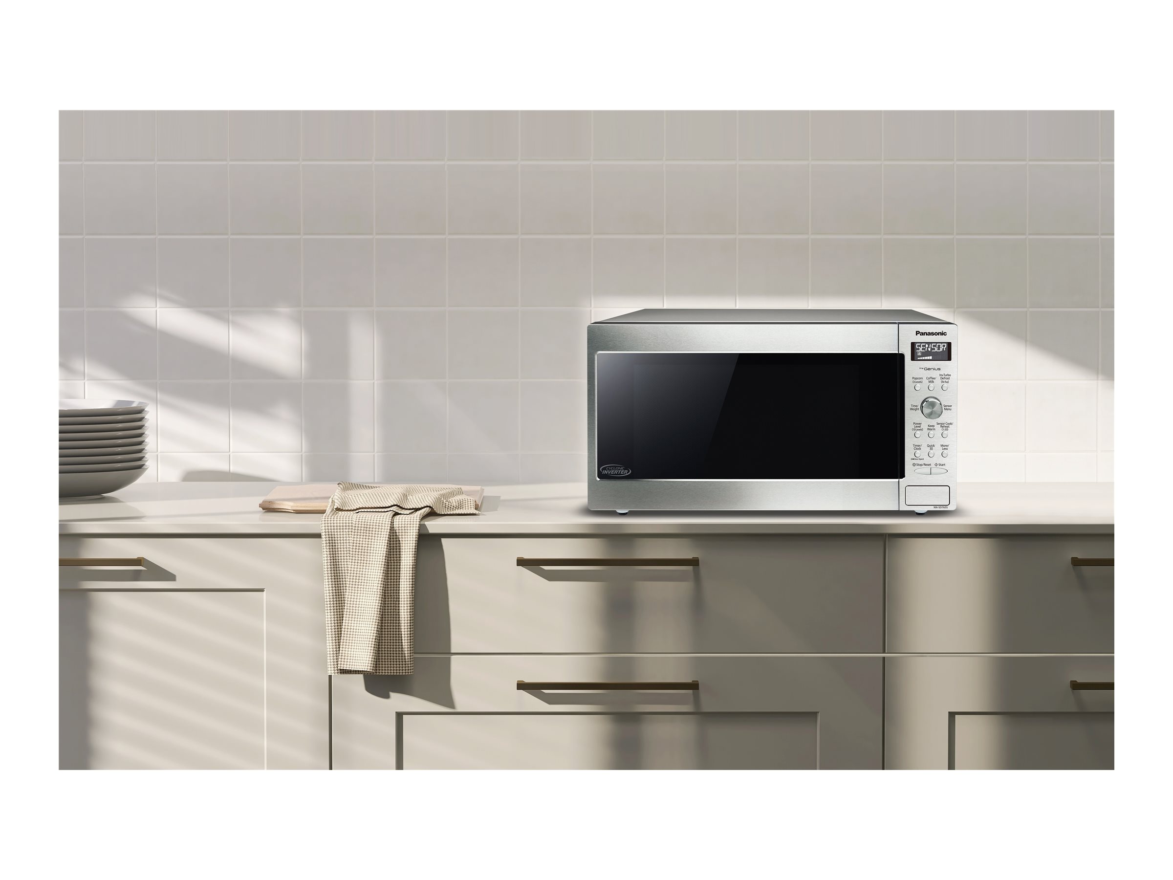 Panasonic Genius cu ft. Microwave Oven - Stainless Steel/Silver