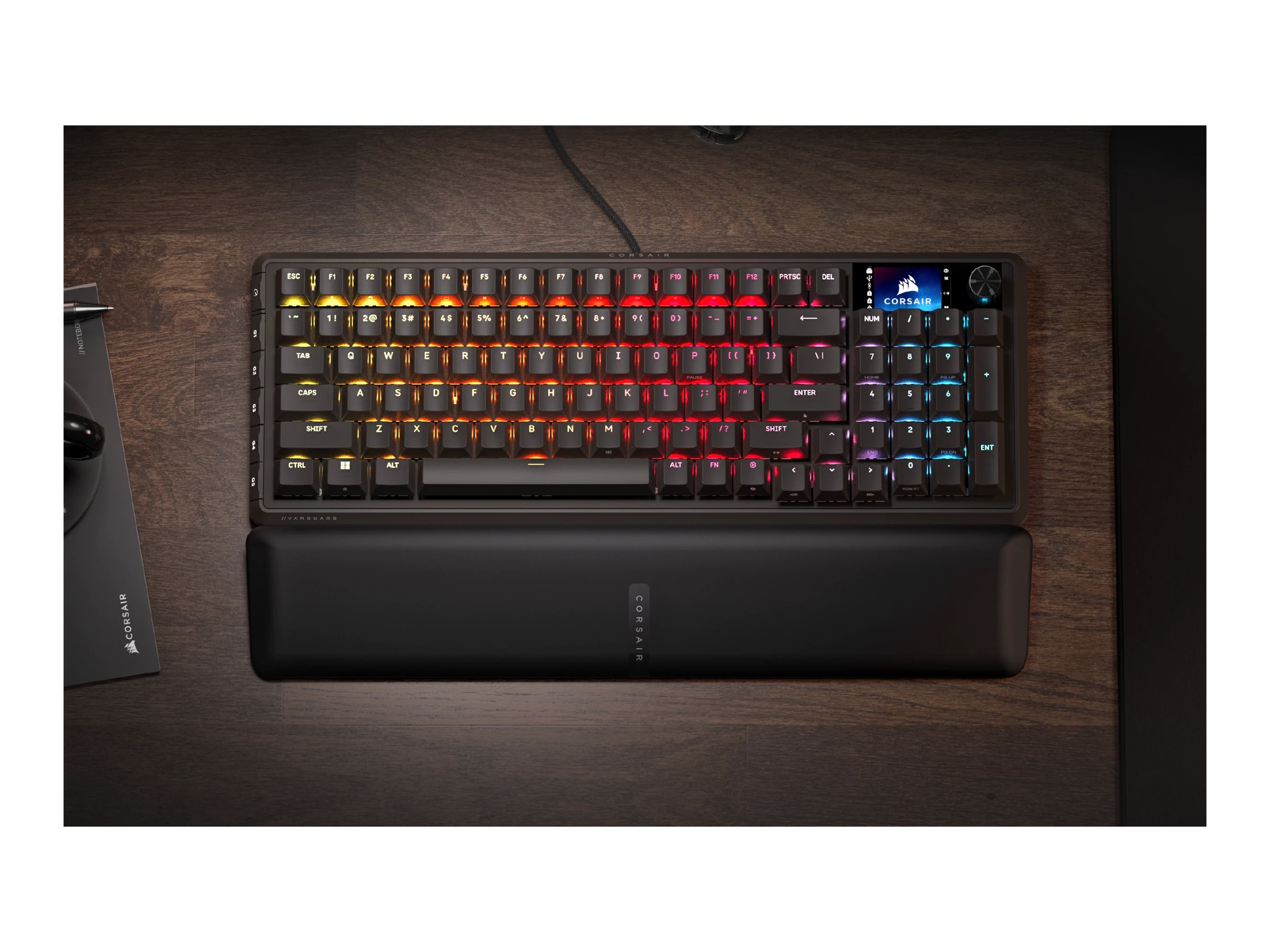 CORSAIR VANGUARD 96 keyboard 96% compact QWERTY US black Input Usage / lifestyle Close-up 72143