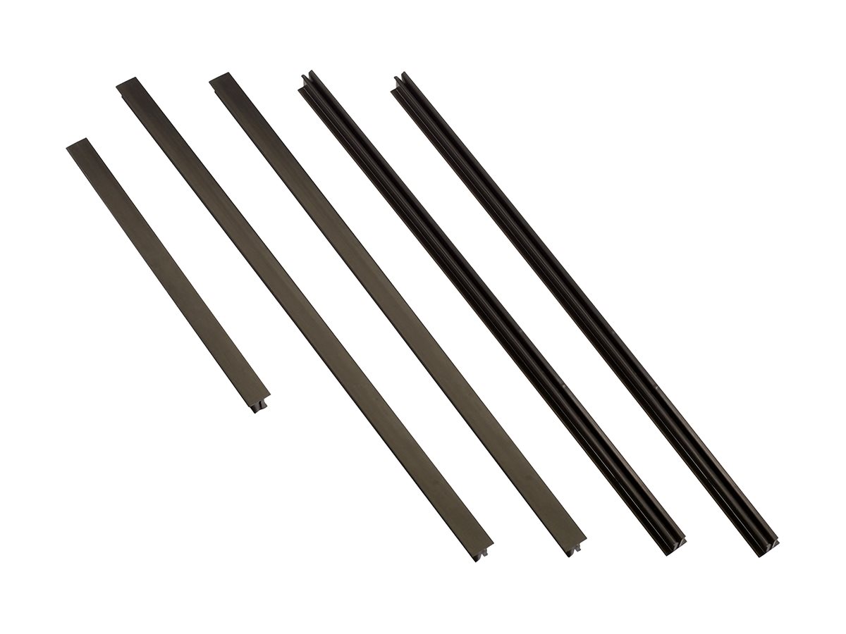 APC SX 42U/48U Baying Trim Kit Black