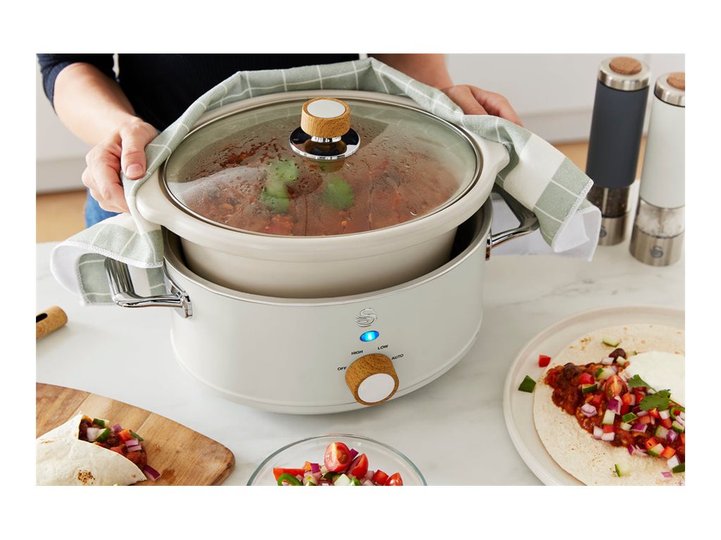 Swan Nordic Slow Cooker - 3.5L - White - SF17021WHTN