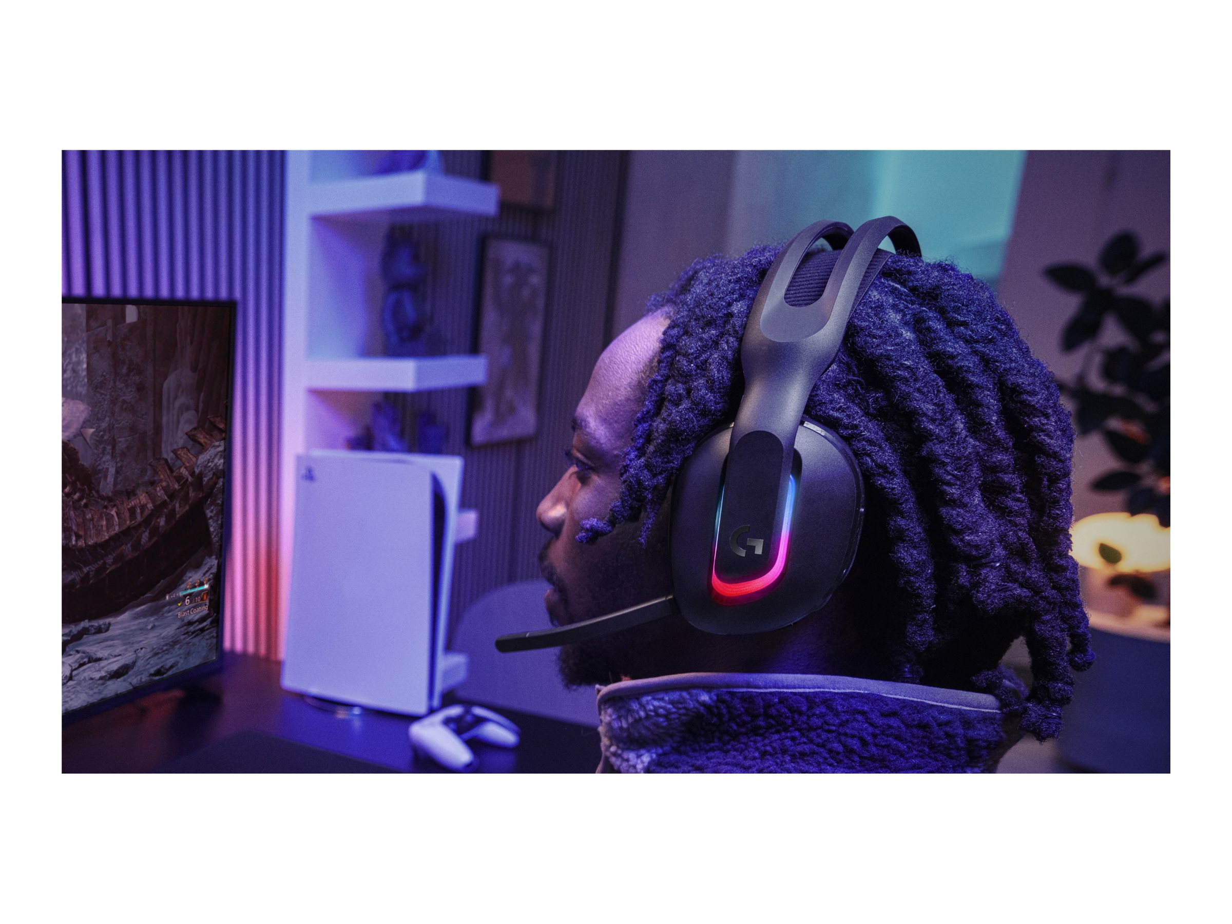 Logitech G Astro A20 X Usage / lifestyle Left-angle 72755