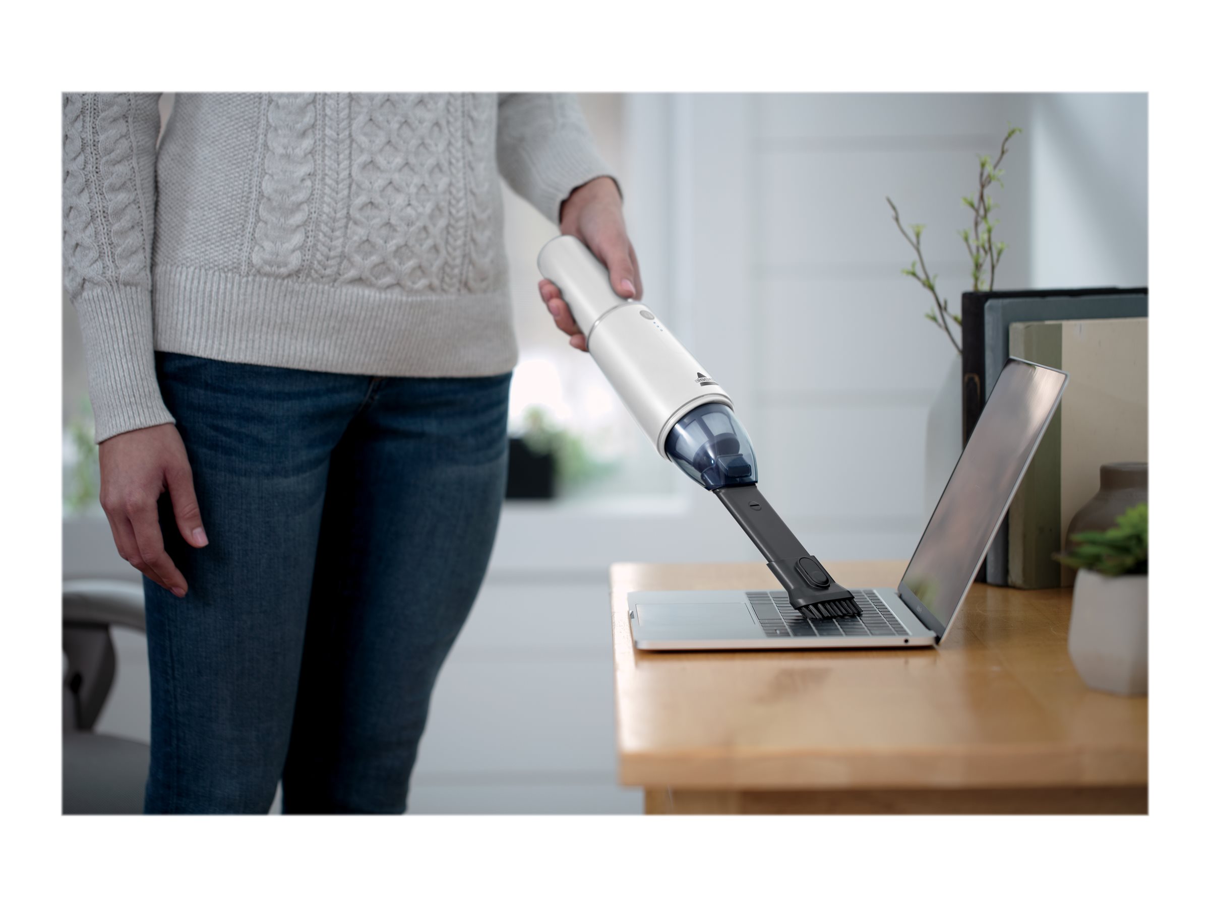 BISSELL TURBOSLIM HAND VAC 2986C