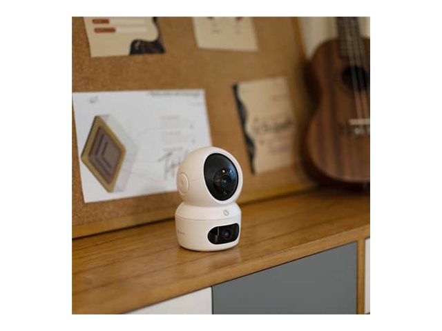 EZVIZ H7c Dual network surveillance Usage / lifestyle Left-angle 72576