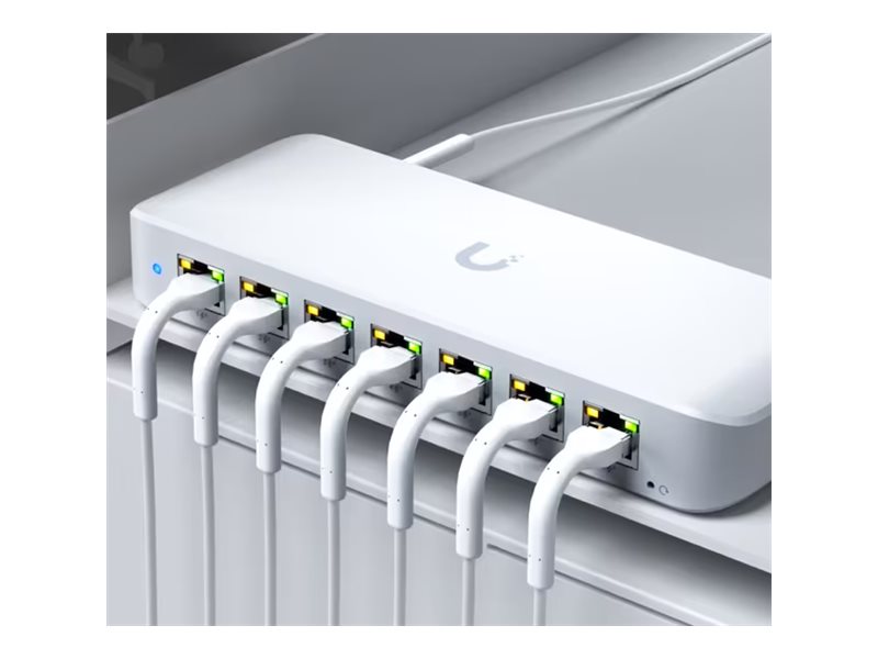 Ubiquiti USW Ultra switch 8 ports Usage / lifestyle Close-up 72020