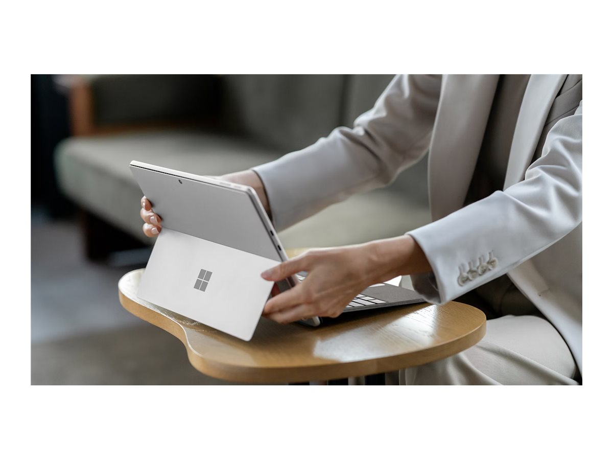 Microsoft Surface Pro Keyboard for Business keyboard with pen storage with touchpad Product shot Close-up 75050