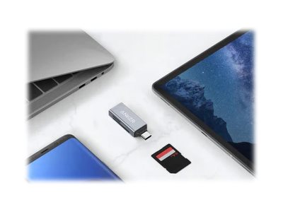Anker card reader USB-C Usage / lifestyle Right-angle 72560