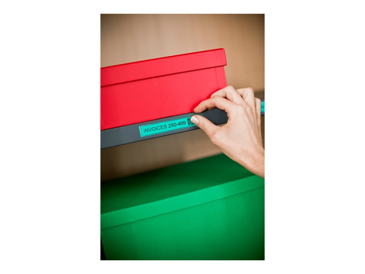 Brother TZe-741 laminated tape 1 cassette(s) Roll (1.8 cm x 8 Usage / lifestyle Close-up 72100