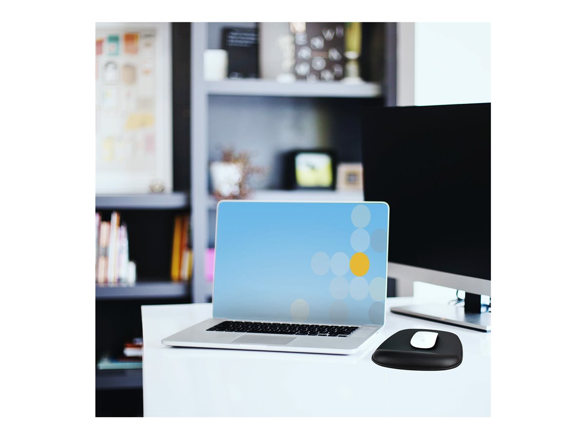 StarTech.com Mouse Pad with Hand rest, 6.7x7.1x 0.8 in (17x18x2cm), Ergonomic Mouse Pad with Wrist Support, Desk Wrist Pad w/ Non-Slip PU Base for Office/Home/Computer/Laptop - Cushioned Gel Mouse Pad w/ Palm Rest - podložka pro myš s polštářkem pro zápěstí - kompatibilní s TAA – foto 7
