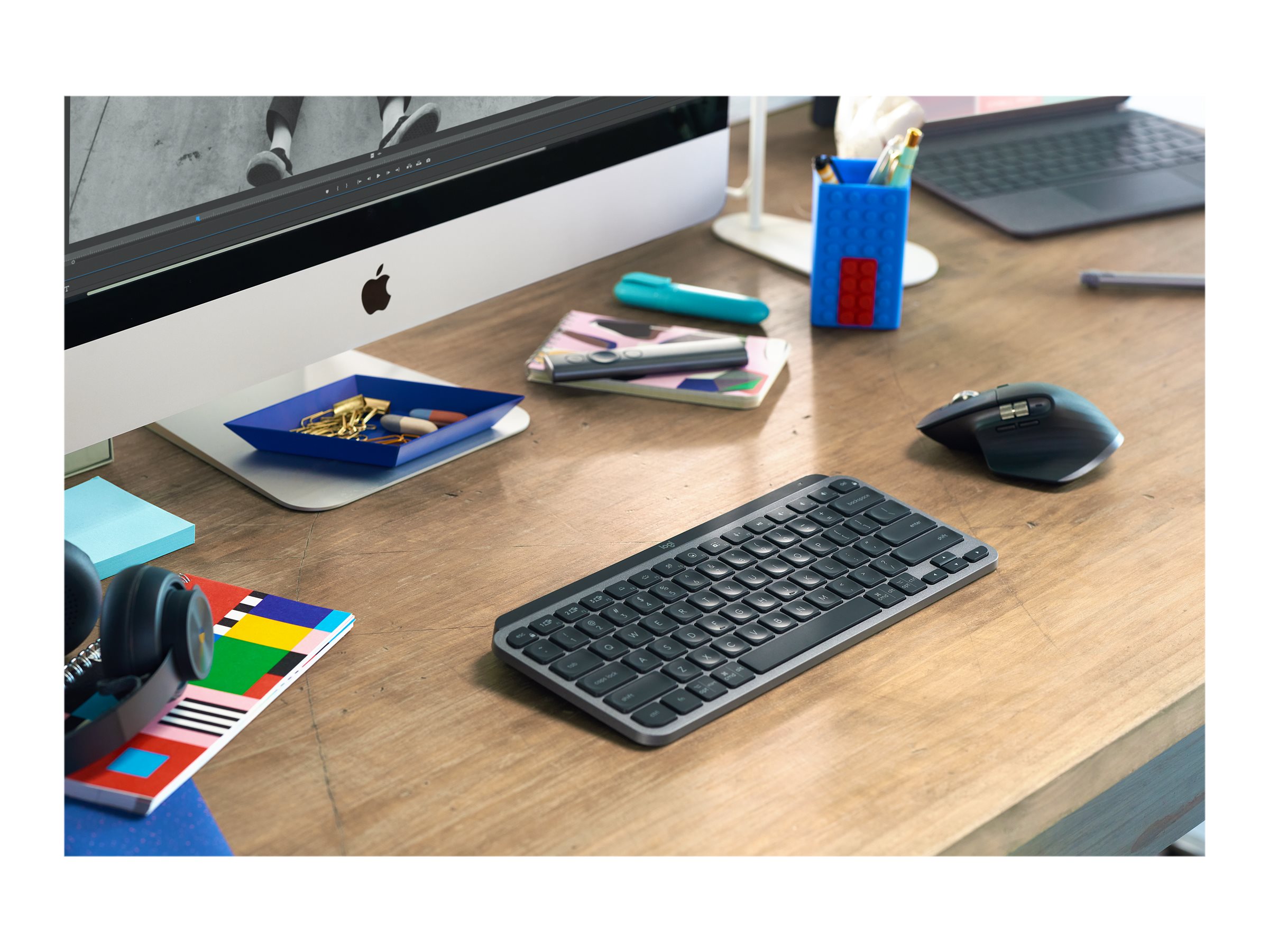 Logitech MX Keys Mini keyboard black Input Usage / lifestyle Front 72785