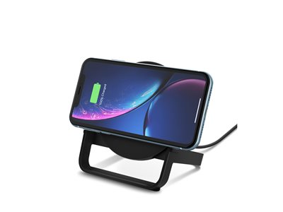 Belkin BoostCharge - Wireless charging stand + AC power adapter