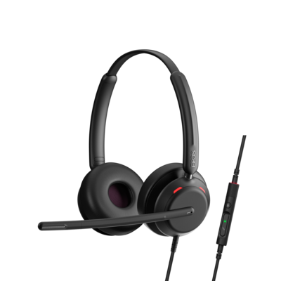 Bransjeledende taleregistrering gir samtaler med naturlig lyd