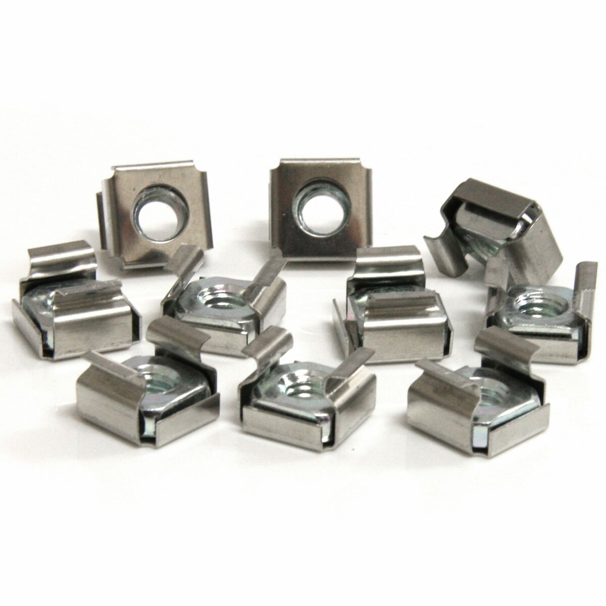 StarTech.com 50 Pkg M6 Cage Nuts for Server Rack Cabinet - Rack nuts ...