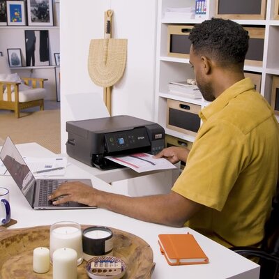 slide 14 of 25, zoom in, ecotank l3550