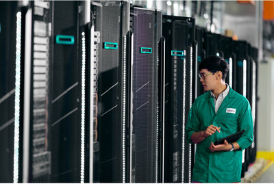 HPE ProLiant DL3X5 Gen11 NS204i-u NVMe Hot-Plug-fähiges Bootlaufwerk-Aktivierungskit, tertiär