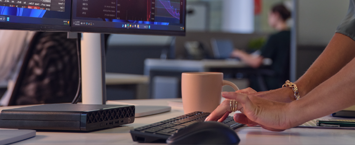 HP EliteDesk 8 Mini G1i Desktop AI PC Wolf Pro Security Edition