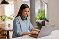 slide {0} of {1}, zoom in, HP Poly Focus 625 Stereo Bluetooth Headset