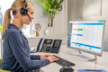 slide {0} of {1}, zoom in, Poly Edge E450 IP-telefon og PoE-aktiveret