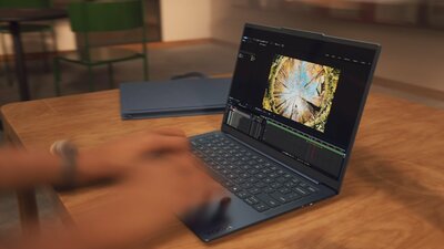 Yoga Slim 7x Gen 11 (14" Snapdragon)