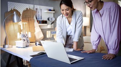 AI-BASERET GRAFIKFarver, der skiller sig ud