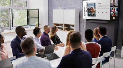 ATTUNED TO A BETTER MEETING EXPERIENCEMicrosoft Teams Rooms — Boosted AI Functions