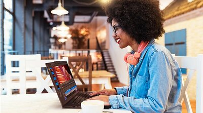 JÆVN OG PROBLEMFRI TILSLUTNINGHurtig. Pålidelig. Overalt.