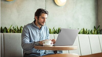 Toujours prêt à vous suivre
