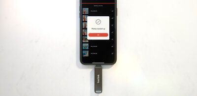Quickly move content with SanDisk iXpand Flash Drive Luxe.