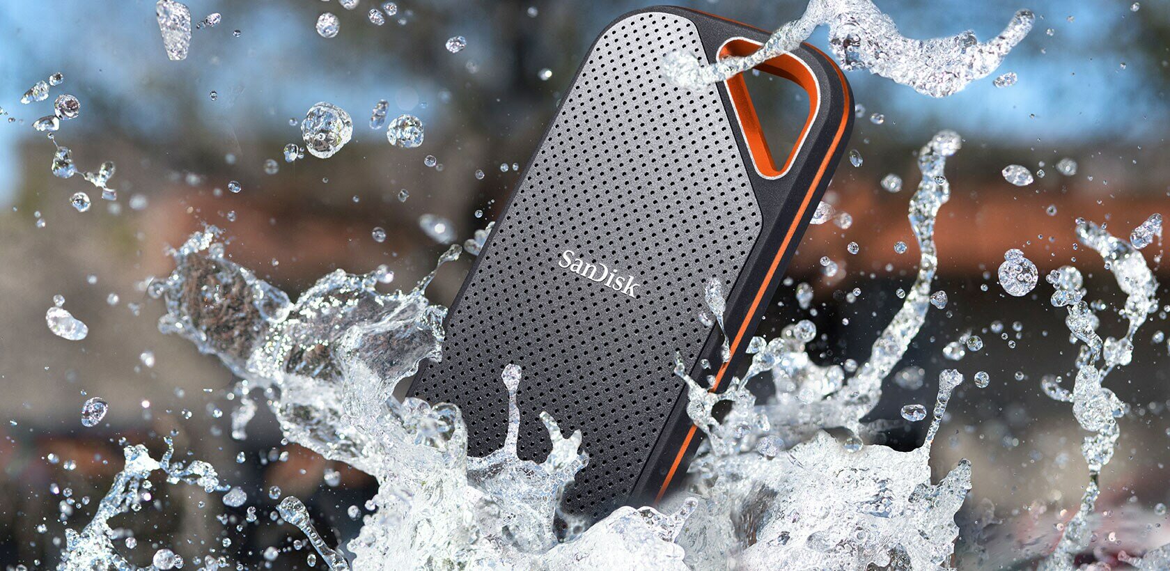 SanDisk 2TB Extreme PRO Portable External SSD - Up to 1050 MB/s 