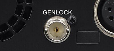 Synchronization with external devices (Genlock)